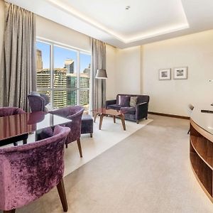 Radisson Blu Hotel, Dubai Waterfront